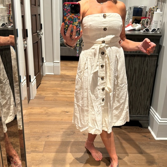 Boston Proper Dresses & Skirts - Boston proper off white strapless dress size M